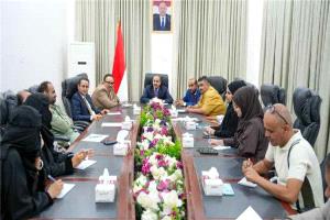 وزير الإعلام يوجه بتكثيف التوعية بخطورة محاولات الحوثيين رهن اليم..