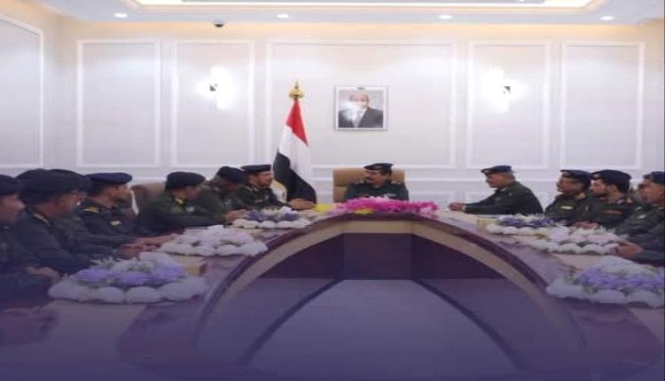 وزير الداخلية يوجه بتسريع إصدار البطاقة الشخصية الذكية ومكافحة السمسرة والابتزاز