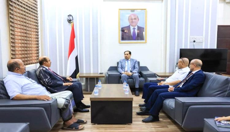 وزير الشباب والرياضة يبحث مع محافظ إب دعم الأندية وإسناد المقاومين