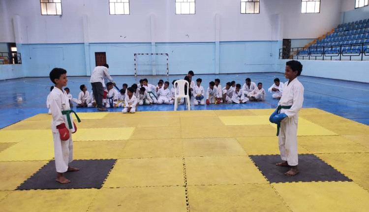 وكيل محافظة مأرب يدشّن البطولة الثالثة للكاراتيه للأشبال والناشئين بمشاركة 35 لاعباً
