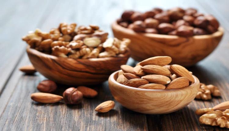 دراسة علمية تؤكد فوائد المكسرات في الوقاية من الخرف