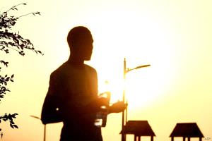 مركز الأرصاد يحذر من موجة حر شديدة وأمطار رعدية في المرتفعات الجبلية