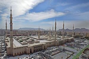 "هل وضع النبي محمد حجر الأساس لدولة سياسية دينية؟"