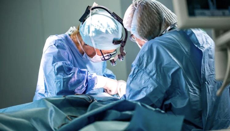 دراسة تحليلية تشكك في فعالية الصيام قبل العمليات الجراحية وتدعو لإعادة النظر في البروتوكولات الطبية