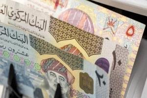 عُمان تعتمد أول ضريبة دخل في الخليج وسط تكهنات بأن تكون مغامرة اقتصادية