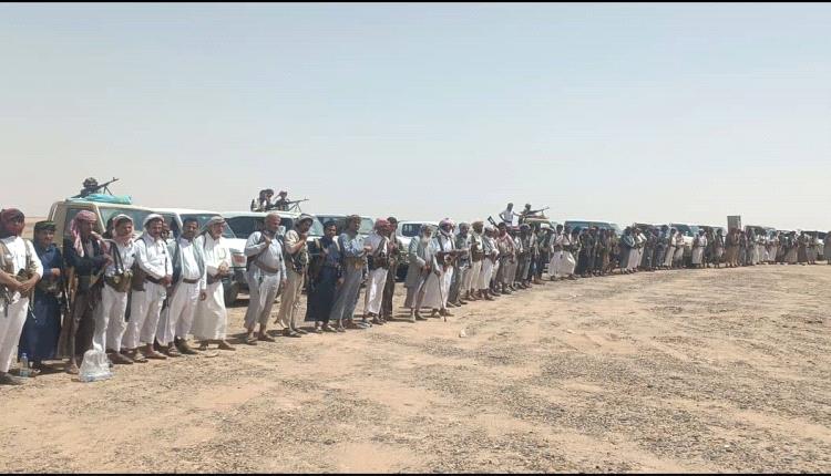 توافد قبلي واسع في العبر: مشايخ الجوف وصعدة يطالبون بكشف قتلة الشيخ أحمد شثان