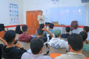 جامعة إقليم سبأ تتجه لافتتاح كلية إعلام.. واختتام أول دورة تطبيقية لطلاب الصحافة بمأرب