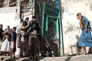 تهجير سكان مدينة العمال باجل ..المليشيا ماذا تريد؟