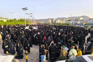 عدن اللجنة الوطنية للمرأة تؤيد المطالب بتحسين الخدمات
