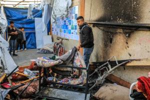 .. نحو 100 شهيد بيوم واحد وإعلان القطاع "منطقة مجاعة.
ماذا سيقدم ترامب لغزة..