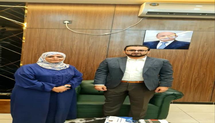 عدن .. وزير الخدمة المدنية يلتقي رئيسة اللجنة الوطنية للمرأة لبحث تمكين النساء وحقوق الموظفات