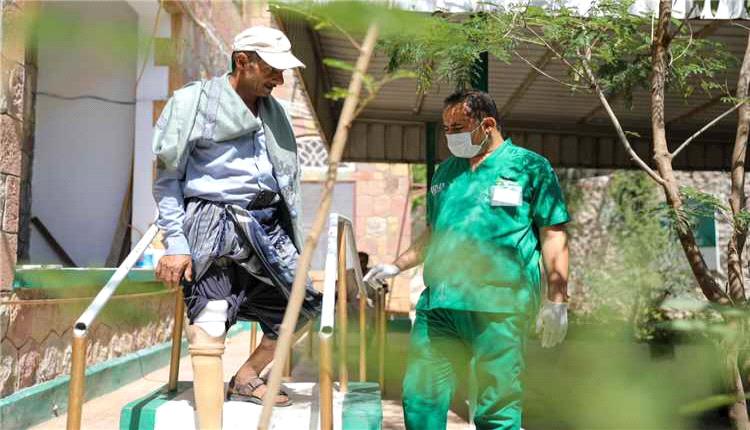 بدعم مركز الملك سلمان.. خدمات نوعية تعيد الأمل لـ576 من فاقدي الأطراف في تعز