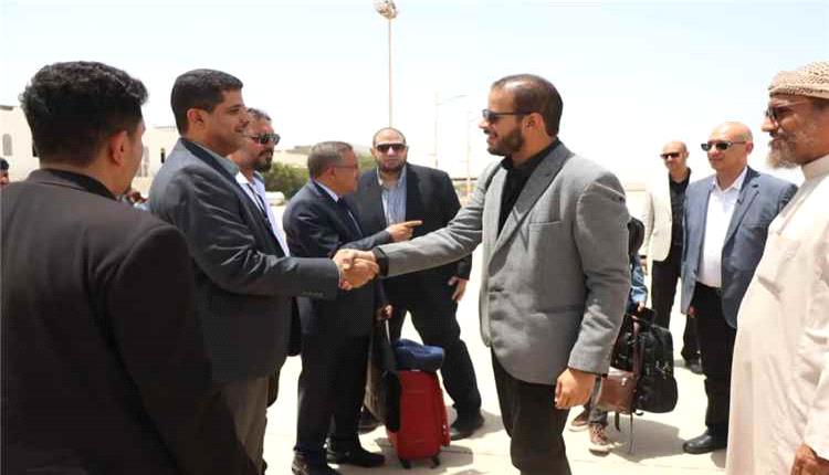 حضرموت.. الوكيل زاهر الكثيري يستقبل وفداً استشارياً لمشروع إعادة تأهيل مستشفى ابن سينا بالمكلا