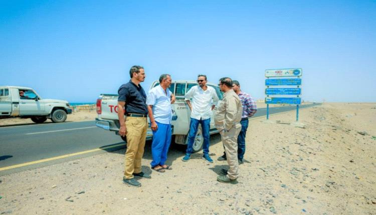 بتوجيهات عضو القيادة الصبيحي.. بدء دراسة فنية لتأهيل الطريق الدولي العند –  لحج
