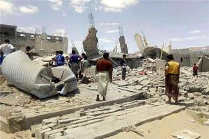 مليشيا الحوثي تهدم منزل مواطن في حجة وتشرد أسرته