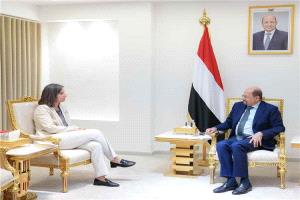 رئيس الوزراء يبحث مع البنك الدولي تعزيز الشراكة ودعم إصلاح قطاع الكهرباء