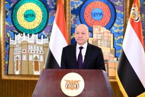 رئيس مجلس القيادة يدعو إلى التحام وطني شامل بمعركة استعادة مؤسسات الدولة وإنهاء الانقلاب