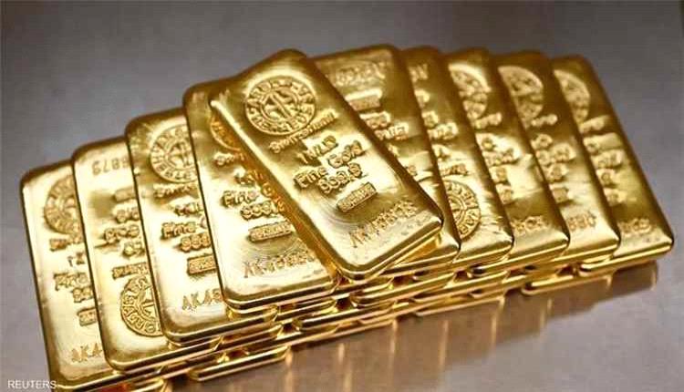 الذهب يتراجع لأدنى مستوى في 11 أسبوعاً بفعل صعود الدولار والنفط