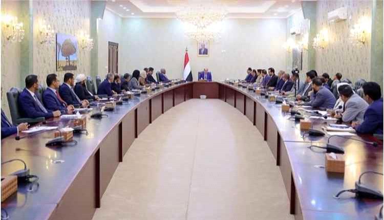 مجلس الوزراء يقر زيادة رواتب المدنيين 20% ويؤكد المضي في حلول استراتيجية لأزمة الكهرباء