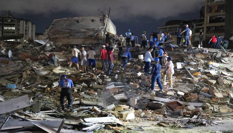 32 قتيلاً وأكثر من 700 جريح جراء زلزالين قويين ضربا فنزويلا
