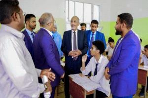 عضو مجلس القيادة الرئاسي محمود الصبيحي يدشن امتحانات الثانوية العامة بمشاركة أكثر من 93 ألف طالب وطالبة