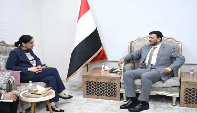 الدكتور العليمي يبحث مع السفيرة البريطانية التصعيد الحوثي وتعزيز التعاون الثنائي