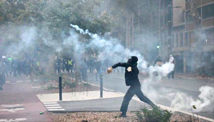 فرنسا: توقيف 1314 شخصاً وإصابة 53 شرطياً خلال احتجاجات نهاية الأسبوع