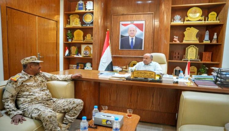 الخنبشي يطلع على نشاط اللجنة الإدارية العليا لحصر وتنظيم الموارد البشرية بوزارة الداخلية