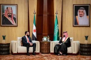 الشرع يلتقي ولي العهد السعودي في الرياض ويبحثان تعزيز العلاقات والأمن الإقليمي