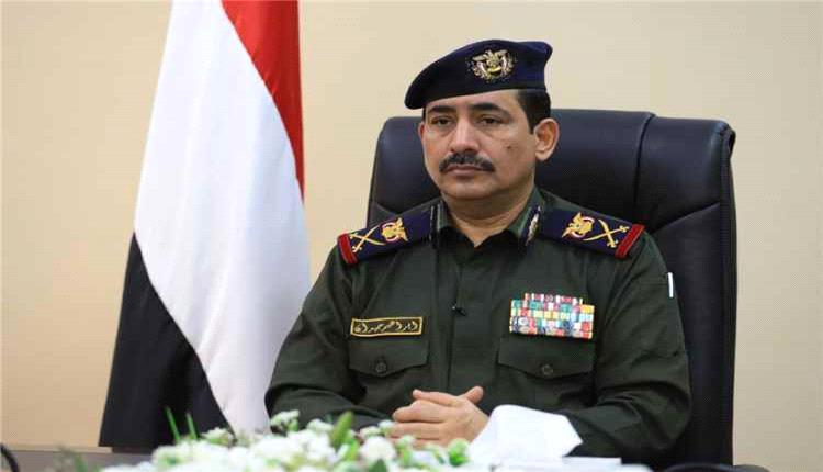 وزير الداخلية يشيد بجهود أمن أبين في ضبط خلية حوثية كانت تخطط لأعمال تخريبية