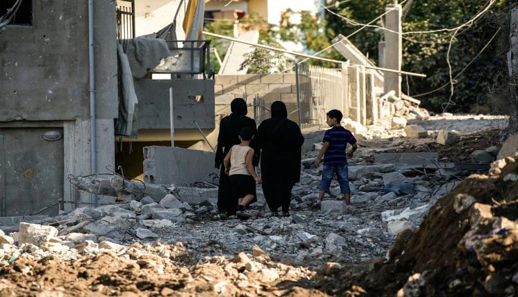 إخلاء "حزب الله" لتلال علي الطاهر يفاجئ الوسط السياسي اللبناني ويضعف موقف الوفد المفاوض