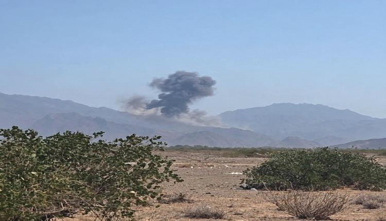 العميد أمين الأكحلي يطالب الرئيس العليمي والتحالف العربي بإسناد جبهات تعز بالأسلحة الثقيلة: «المقاتلون يواجهون الح~وثيين بالسلاح الشخصي»