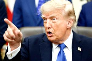 ترمب يلوّح بدعم تحرك شعبي ضد طهران: "مستعدون لشن ضربة جديدة على إيران متى شئنا"