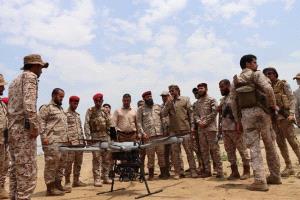عضو مجلس القيادة اللواء عثمان مجلي يطلع على جاهزية وحدة الطيران المسير في الفرقة السادسة طوارئ وباقي الوحدات