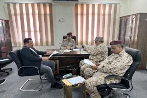 وزير الدفاع يترأس اجتماعاً في عدن لبحث ترتيبات التعبئة العامة