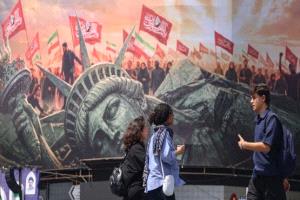 وزير أميركي يلمح إلى انتظار سلطة إيرانية جديدة لإبرام اتفاق