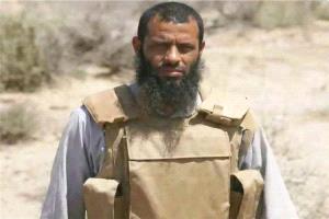وصول قائد قوات درع الوطن إلى المخا بالتزامن مع تحركات عسكرية متسارعة