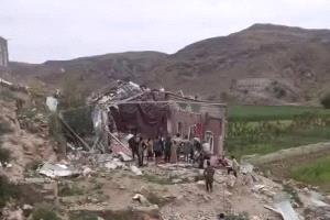 الحوثيون يفجّرون منزل قيادي قبلي في مديرية الزاهر بالبيضاء