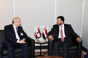 العليمي يبحث في نيويورك مع رئيس وزراء لبنان ووزير خارجية البحرين تطورات اليمن والمنطقة