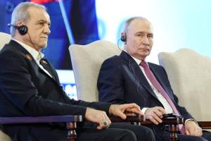 وثيقة روسية تكشف خطة موسعة لتعميق التعاون مع إيران للالتفاف على العقوبات